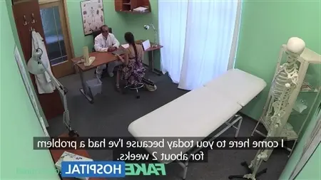 Похотливый гинеколог трахнул пациентку и свою медсестру